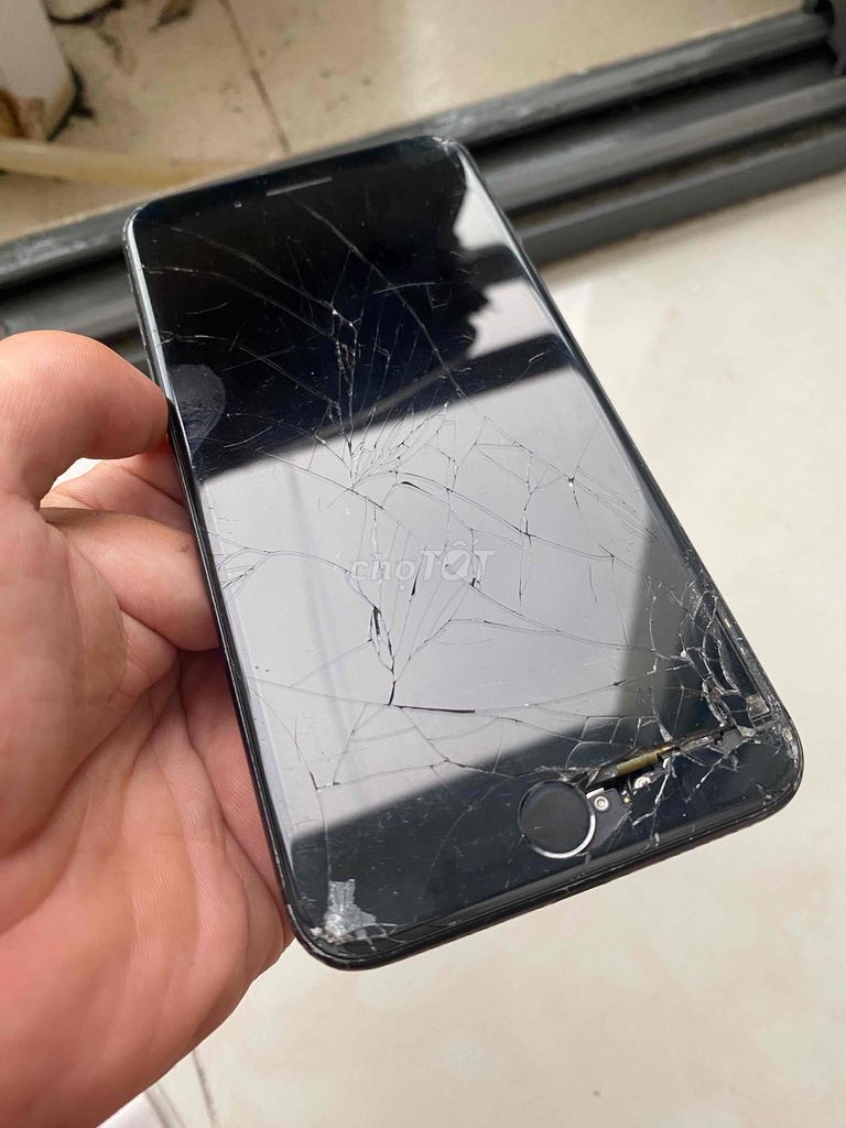 iPhone 7 Plus  VNA Hư màn hình. Mua bán Điện thoại tại Quận 12 Tp Hồ Chí Minh được đăng bởi Nguyễn Quốc Huy hình 1