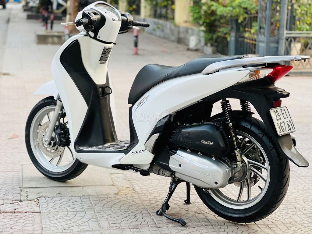 Honda SH 125i Màu TRẮNG  Chính Chủ Biển 29. Mua bán Xe máy tại Quận Nam Từ Liêm Hà Nội được đăng bởi Mai Khánh hình 4
