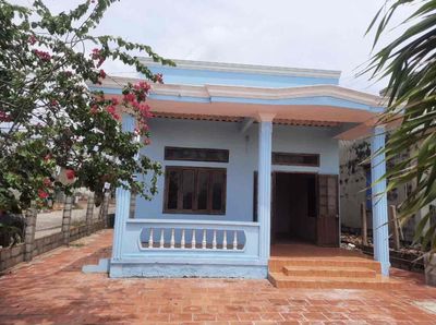 Nhà trống mặt tiền Nguyễn Công Hoan cần cho thuê. Cho thuê nhà ở tại Thành phố Phan Thiết Bình Thuận được đăng bởi Ha anh