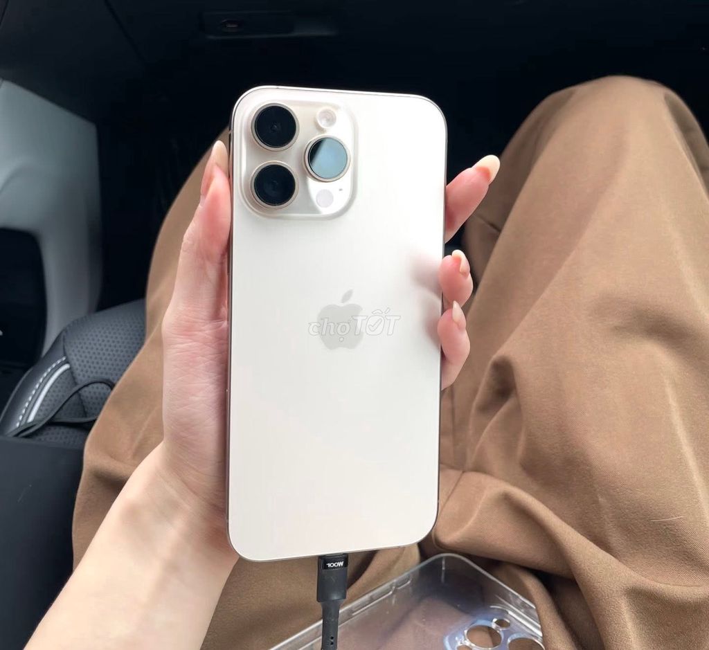 Apple iPhone 16 Pro Max Vàng Đã sử dụng. Mua bán Điện thoại tại Quận 5 Tp Hồ Chí Minh được đăng bởi Hội Đồ Điện Tử hình 1