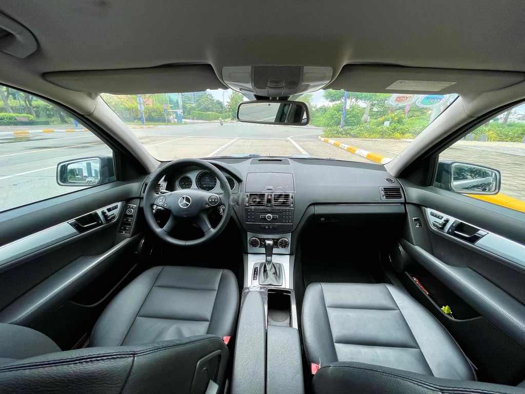 Cần bán Mercedes C230 sx2009 xe cực kì đẹp. Mua bán Ô tô tại Quận 6 Tp Hồ Chí Minh được đăng bởi Vinh Nguyễn hình 10