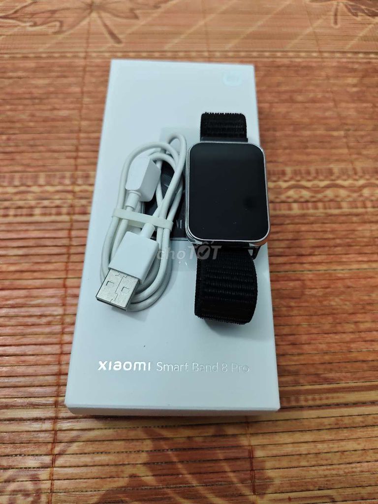 Vòng đeo tay Xiaomi Smart band 8 pro 99%