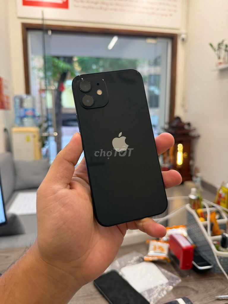 Apple iPhone 12 64GB Đen 64gb giá HSSV . Mua bán Điện thoại tại Quận Đống Đa Hà Nội được đăng bởi H iStore hình 1