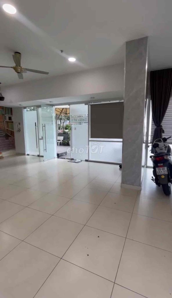 Bán căn hộ góc tầng trệt, 178m², 2 mặt tiền, Tân Thới Hòa