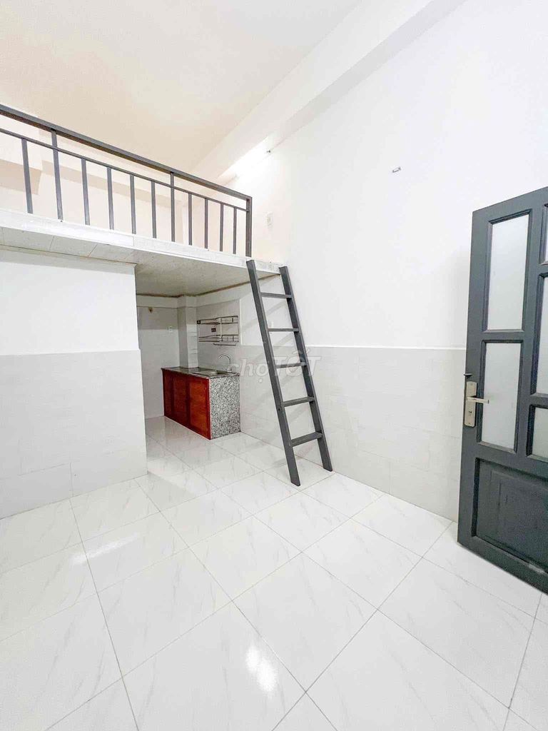 4 Người ở giá chỉ 3xxxx