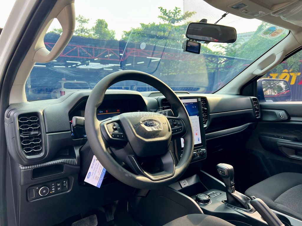 Ford Ranger 2024 XLS 2.0L 4x4 AT 1700 km siêu lướt. Mua bán Ô tô tại Quận 7 Tp Hồ Chí Minh được đăng bởi Chợ Tôt Xe Official Mall hình 7