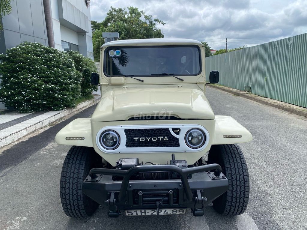 Toyota Land Cruiser BJ40 1989