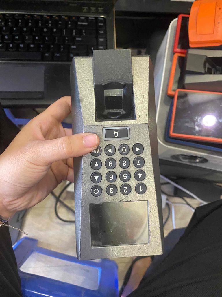 bán lẹ 🆘 máy chấm công vân tay ronald jack F18. Mua bán Đồ chuyên dụng, Giống nuôi trồng tại Quận Gò Vấp Tp Hồ Chí Minh được đăng bởi Thuy Duong nk hình 1