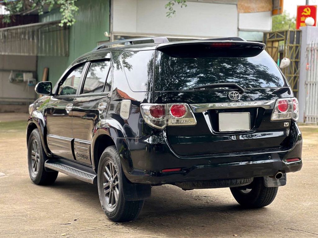 Hàng tốt - Toyota Fortuner 2014 2.7V 4WD (2 cầu). Mua bán Ô tô tại Thành phố Thuận An Bình Dương được đăng bởi Xe zin hình 4