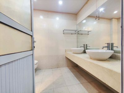 Nhà phố 40 m² · 4 PN · Phố Đội Cấn