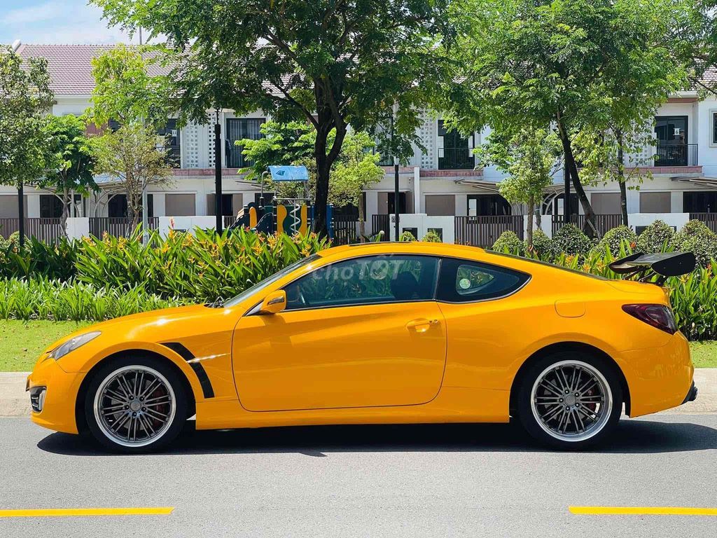 Hyundai Genesis 2009 - 70000 km. Mua bán Ô tô tại Huyện Long Thành Đồng Nai được đăng bởi Hoàng Thiên Phúc hình 4