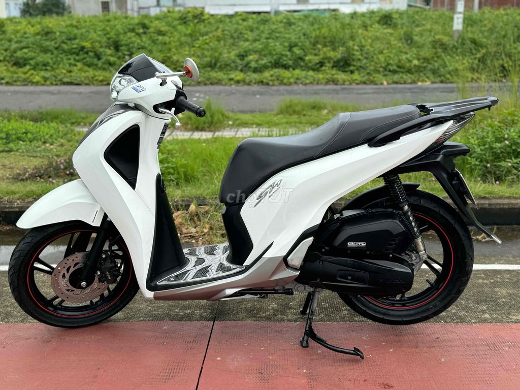 SH 125 đời 2019 trắng đen mới keng 43G1-355.58