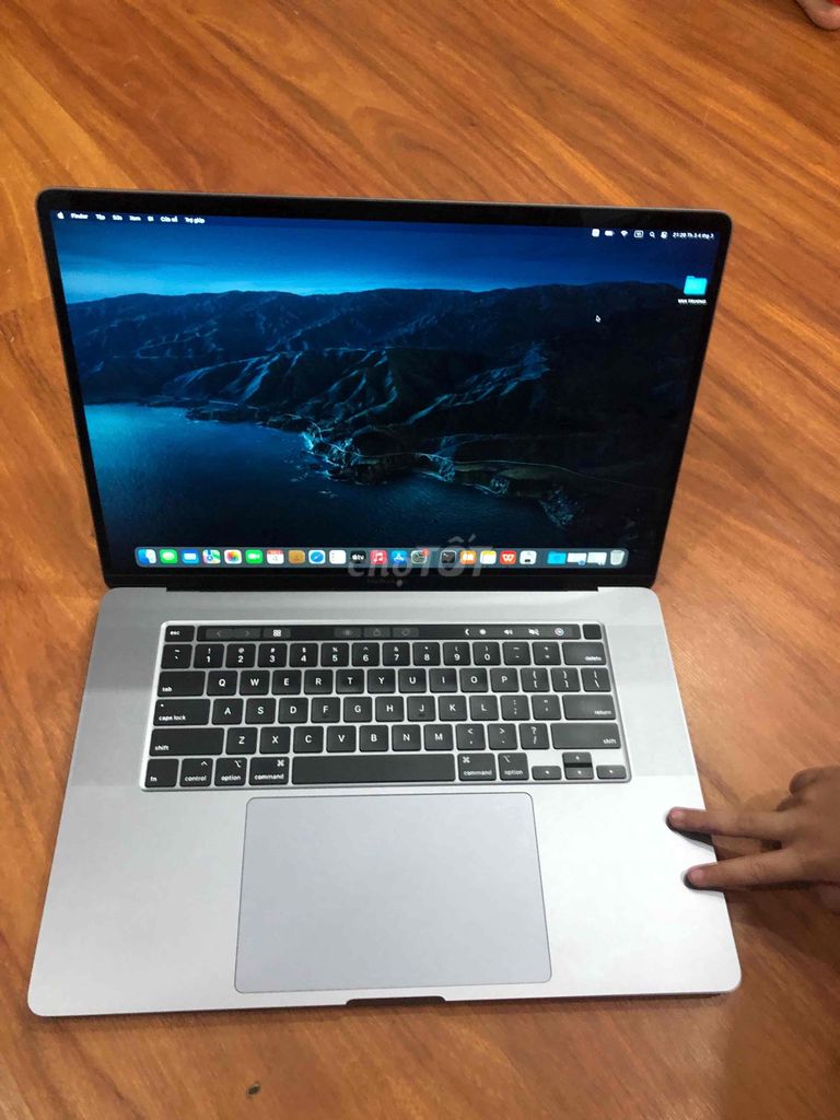 MacBook Pro 2019 i9/32gb/512gb/16"-3K/card 4GB