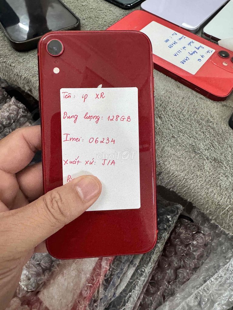 Apple iPhone 11 128GB Đỏ quốc tế. Mua bán Điện thoại tại Quận Đống Đa Hà Nội được đăng bởi Lê Khuyến hình 1