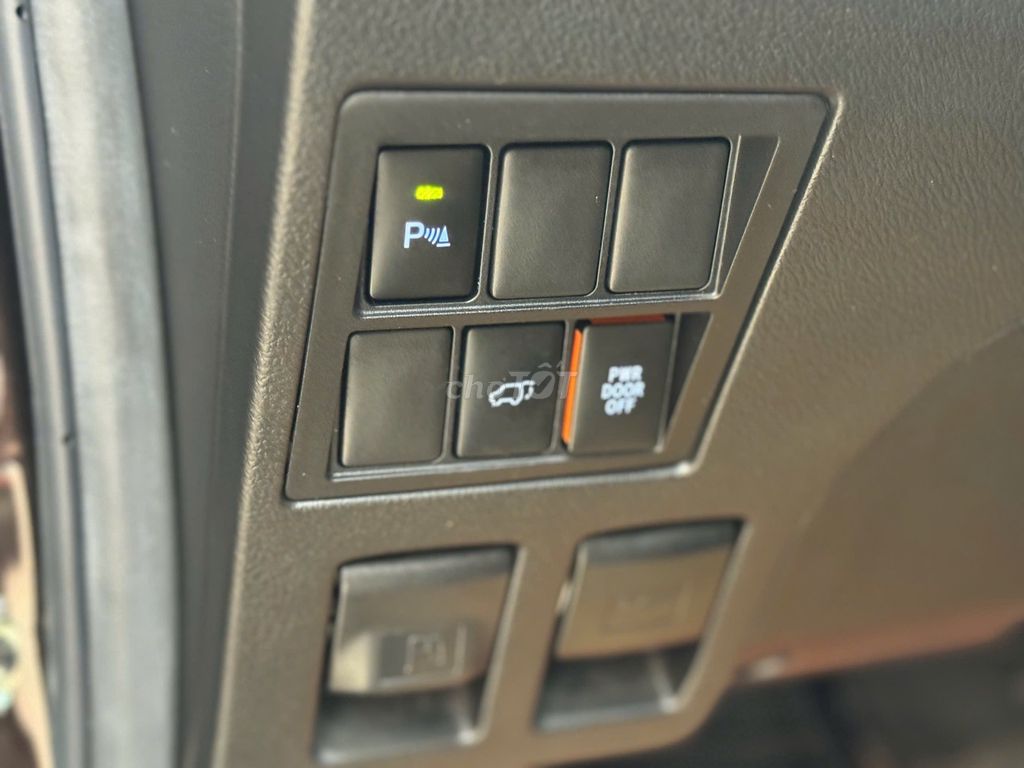 Fortuner 2 cầu, SUV siêu lướt 1 chủ (GIÁ CÒN GIẢM). Mua bán Ô tô tại Quận Gò Vấp Tp Hồ Chí Minh được đăng bởi Nguyễn Phi Trường Vũ hình 14