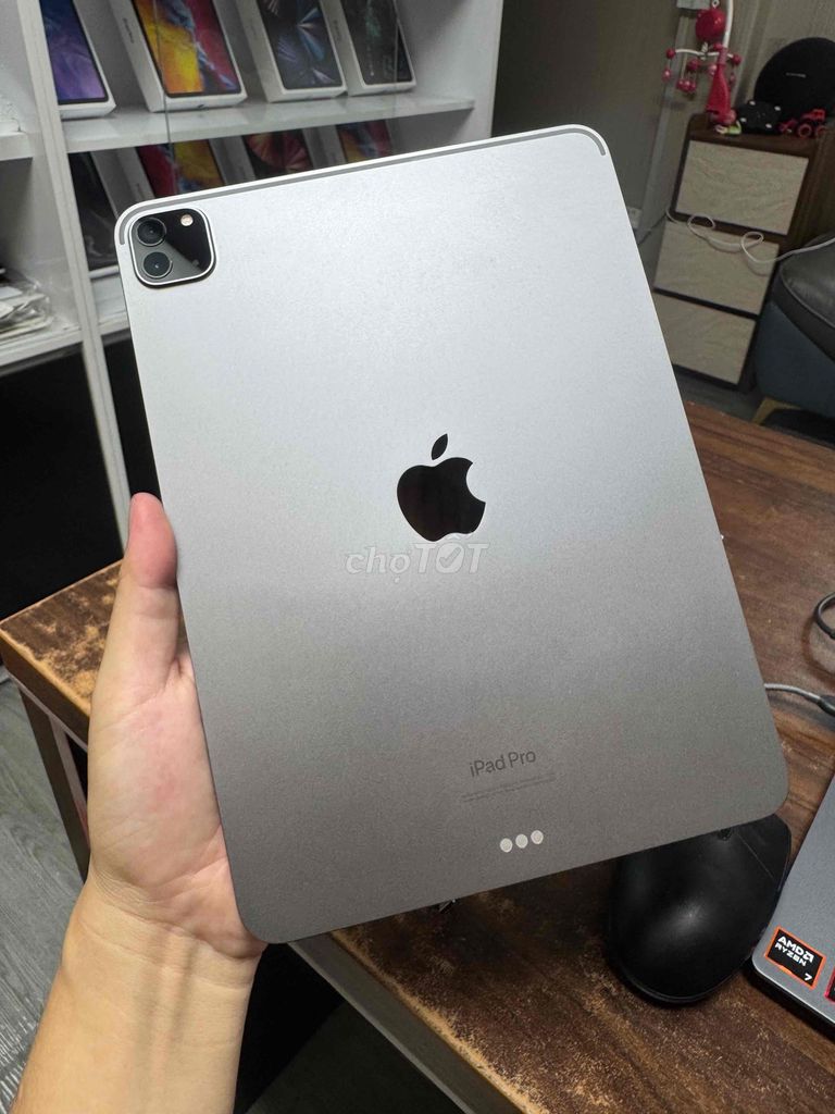 Apple iPad Pro M2 128GB Xám. Mua bán Máy tính bảng tại Quận Hoàng Mai Hà Nội được đăng bởi Cảnh Hà  hình 1