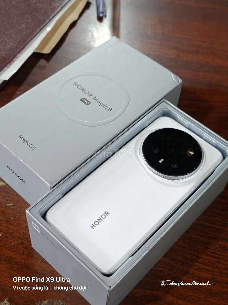 Honor Magic 8 Pro 16GB/512GB Trắng. Mua bán Điện thoại tại Thành phố Thủ Dầu Một Bình Dương được đăng bởi Việt Phê hình 1