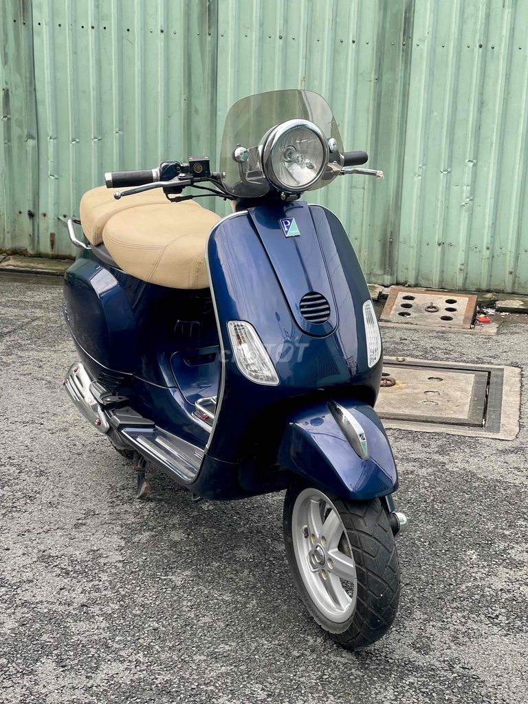 Vesspa Hàng nhập LxV 125cc Siu đẹp. Mua bán Xe máy tại Quận 12 Tp Hồ Chí Minh được đăng bởi Gà hình 1