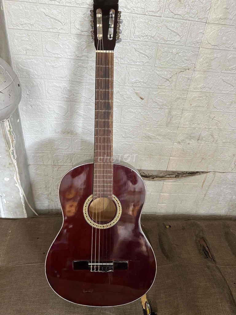 Guitar Classic còn mới