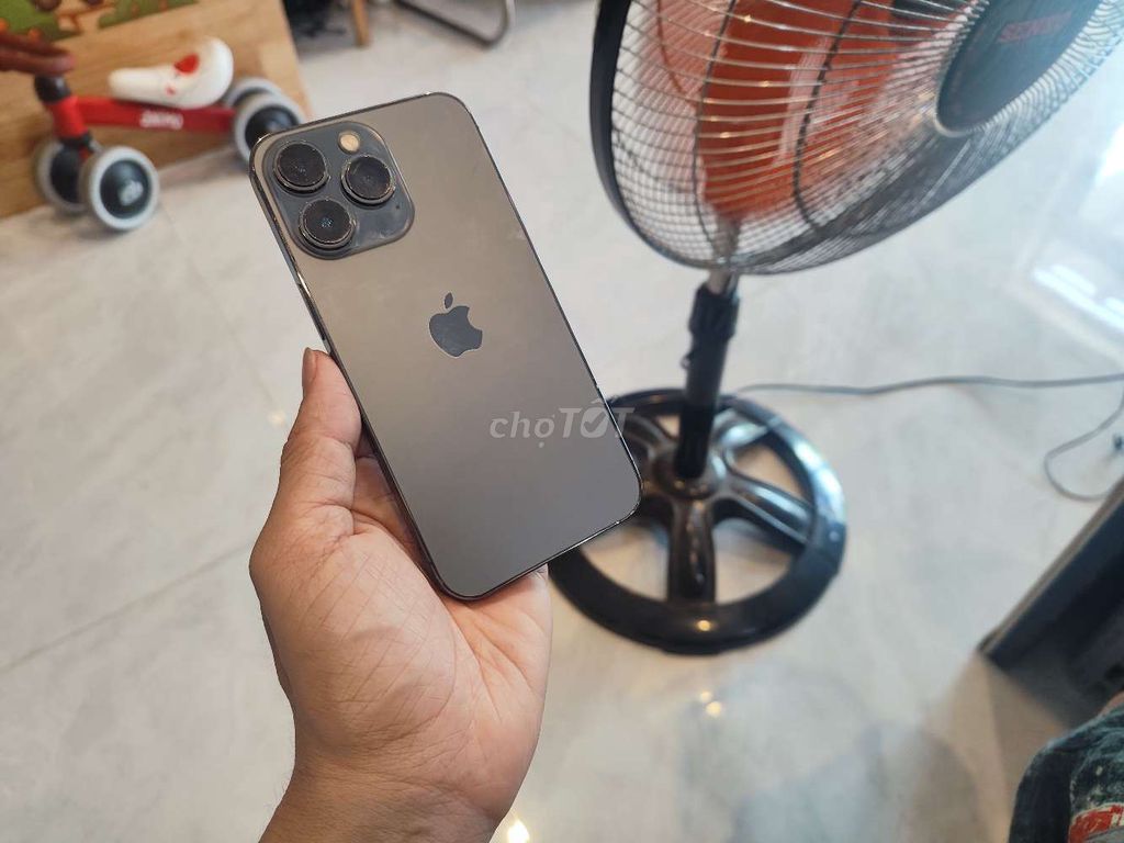 Apple iPhone 13 Pro 256GB Xám VNA. Mua bán Điện thoại tại Quận Liên Chiểu Đà Nẵng được đăng bởi THD hình 1