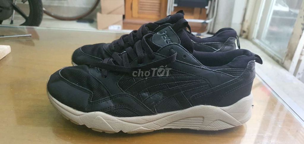 ASICS MIDNIGHT SIZE 42