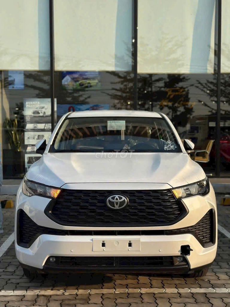 Innova Cross G - Xe Giao Ngay. Mua bán Ô tô tại Quận Bình Thạnh Tp Hồ Chí Minh được đăng bởi Toyota Tân Cảng THTC hình 1