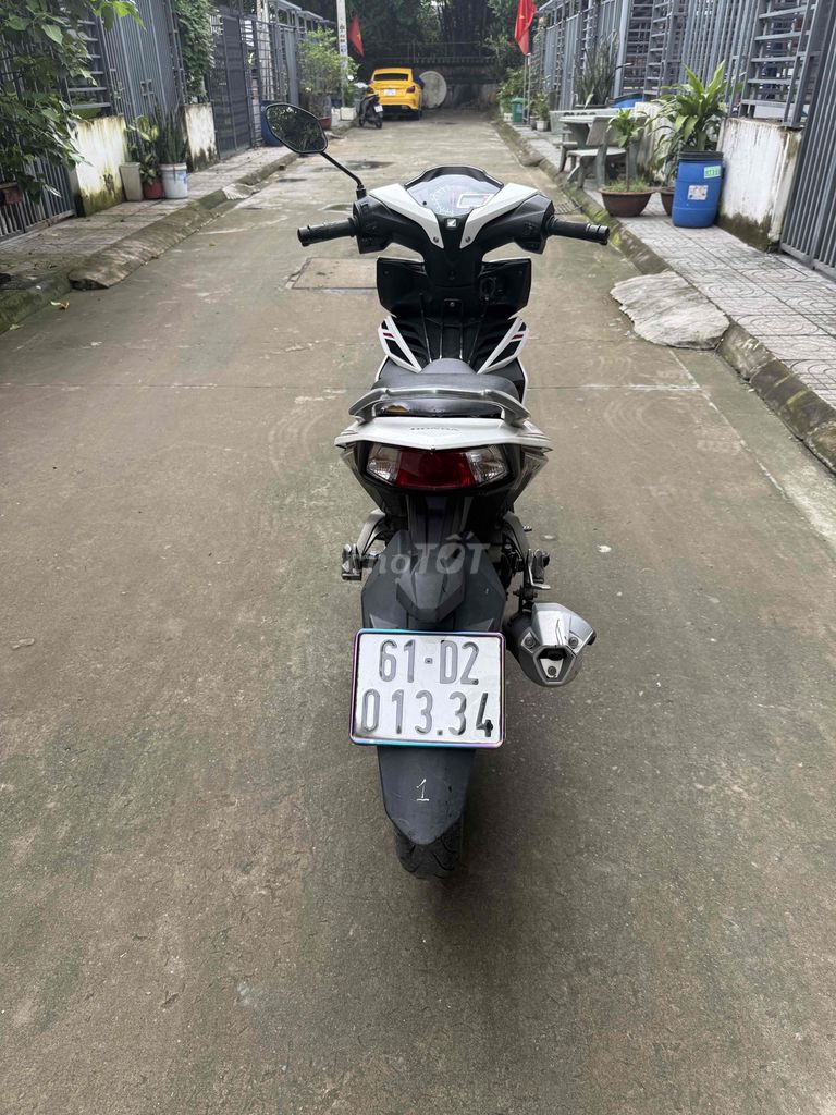 Chính Chủ bán xe winner 2019 tặng khoá Smartkey SH. Mua bán Xe máy tại Thành phố Dĩ An Bình Dương được đăng bởi Lê Kim Đồng hình 3