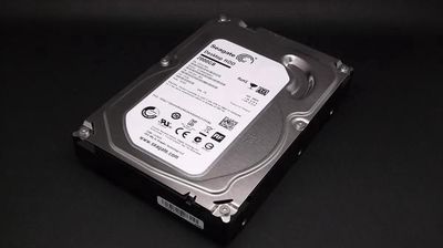 Ổ cứng 3.5 Seagate 2TB Sata III 7,200RPM. Mua bán Linh kiện (RAM, Card...) tại Thành phố Thuận An Bình Dương được đăng bởi HC Second Hand