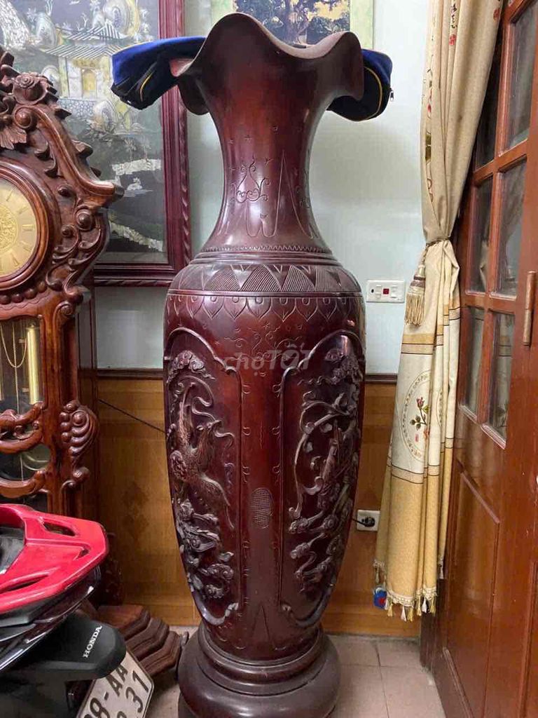 Lộc bình Gỗ Nâu đỏ Chạm khắc Đôi. Mua bán Đồ sưu tầm, đồ cổ tại Thành phố Bắc Giang Bắc Giang được đăng bởi minhhhhh hình 1