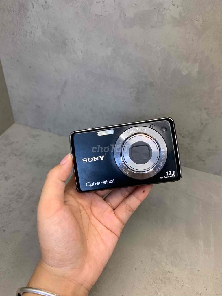 Máy ảnh Sony W220 Đen đẹp như mới. Mua bán Máy ảnh, Máy quay tại Huyện Thanh Trì Hà Nội được đăng bởi Đoàn Nhi hình 1