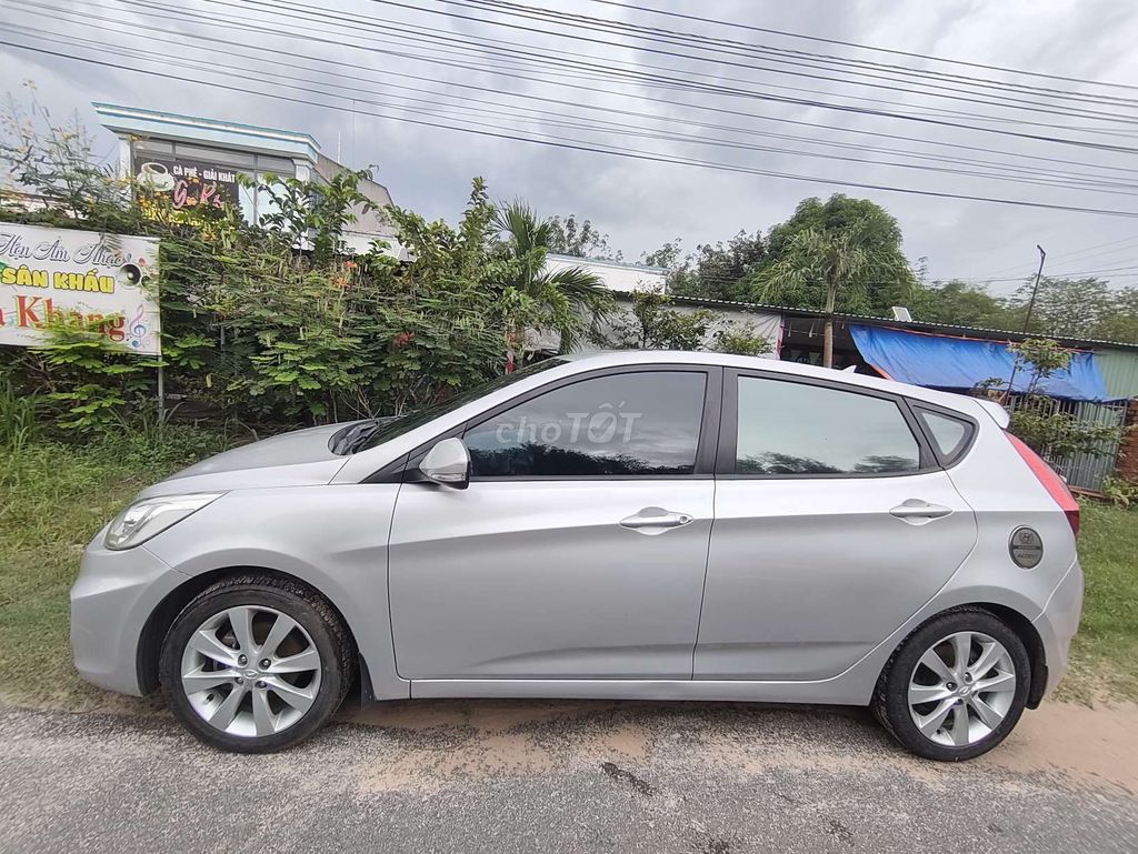 Ascent 2014 1.4 AT Hatchback - 170000 km. Mua bán Ô tô tại Huyện Bàu Bàng Bình Dương được đăng bởi Thức Lam hình 4