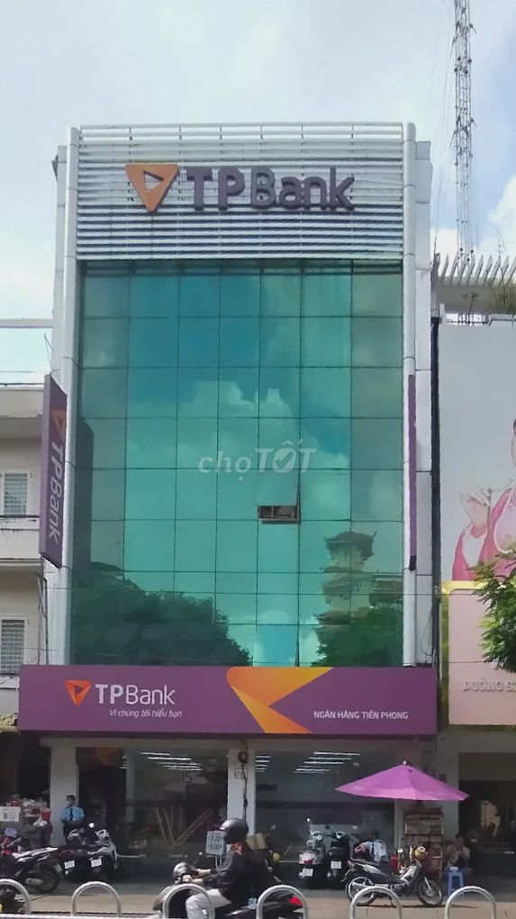 CHO THUÊ NHÀ MẶT TIỀN CÁCH MẠNG THÁNG 8 QUẬN 1 NGAY NGÃ SÁU PHÙ ĐỔNG