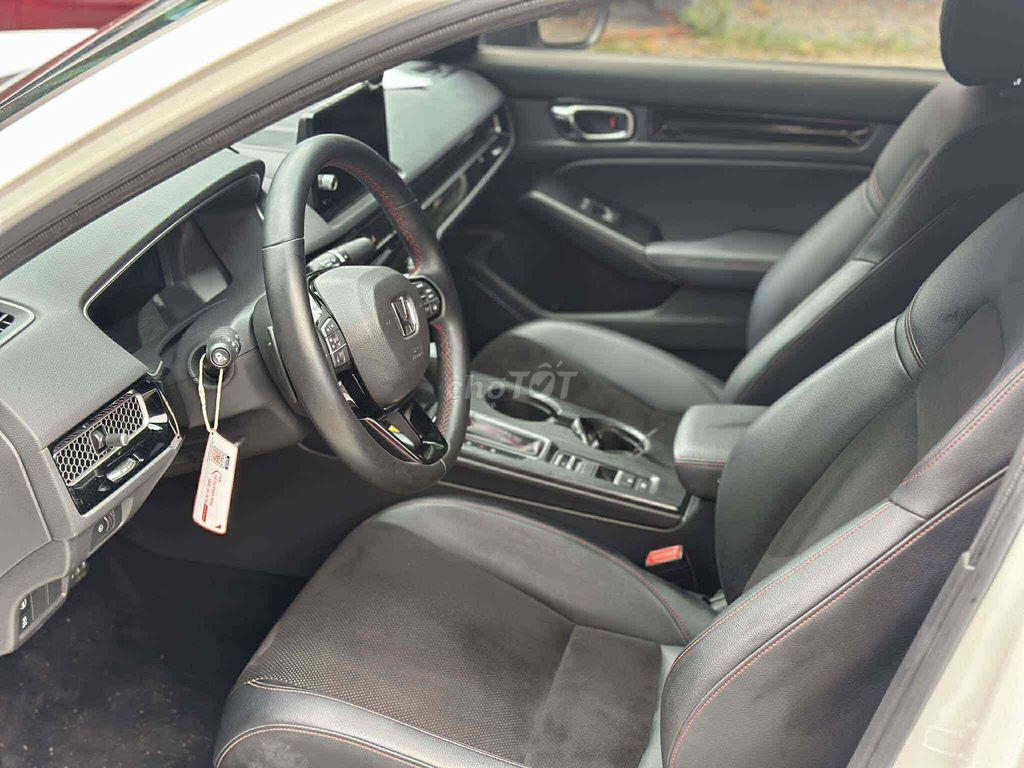 Honda Civic 2023 RS 1.5 AT - 20000 km. Mua bán Ô tô tại Thành phố Thủ Dầu Một Bình Dương được đăng bởi Mr Tâm hình 3