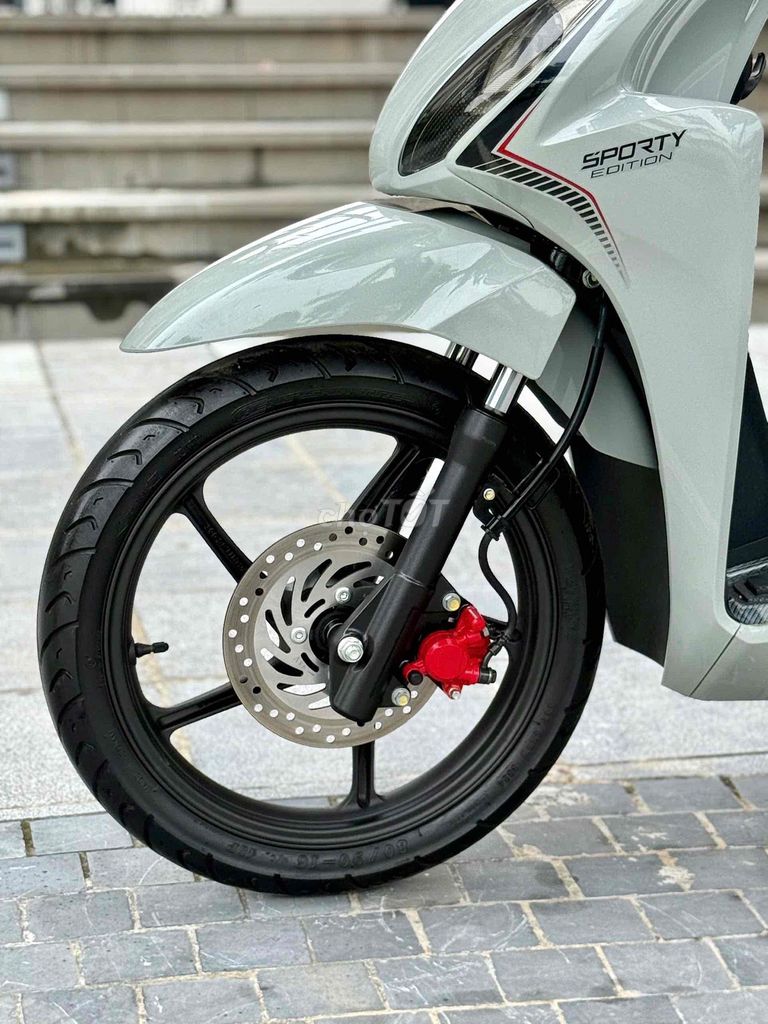 Honda Vision Sport 2024 Xám xi măng cực mới gắt. Mua bán Xe máy tại Quận Ba Đình Hà Nội được đăng bởi Xe Máy Nam Thi hình 9