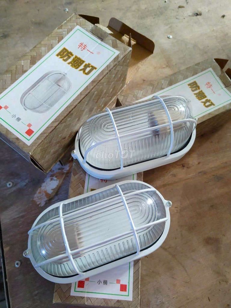 Đèn tum Trắng chống ẩm. Mua bán Đèn tại Quận Thanh Khê Đà Nẵng được đăng bởi Nguyen văn Man hình 1