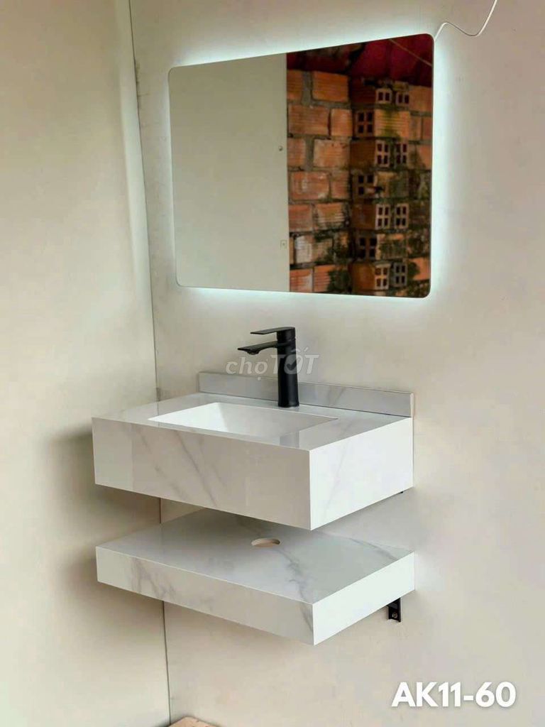Bàn đá lavabo 60x45cm Trắng vân mây. Mua bán Thiết bị vệ sinh, nhà tắm tại Quận Liên Chiểu Đà Nẵng được đăng bởi BINHMINH HOUSE hình 1