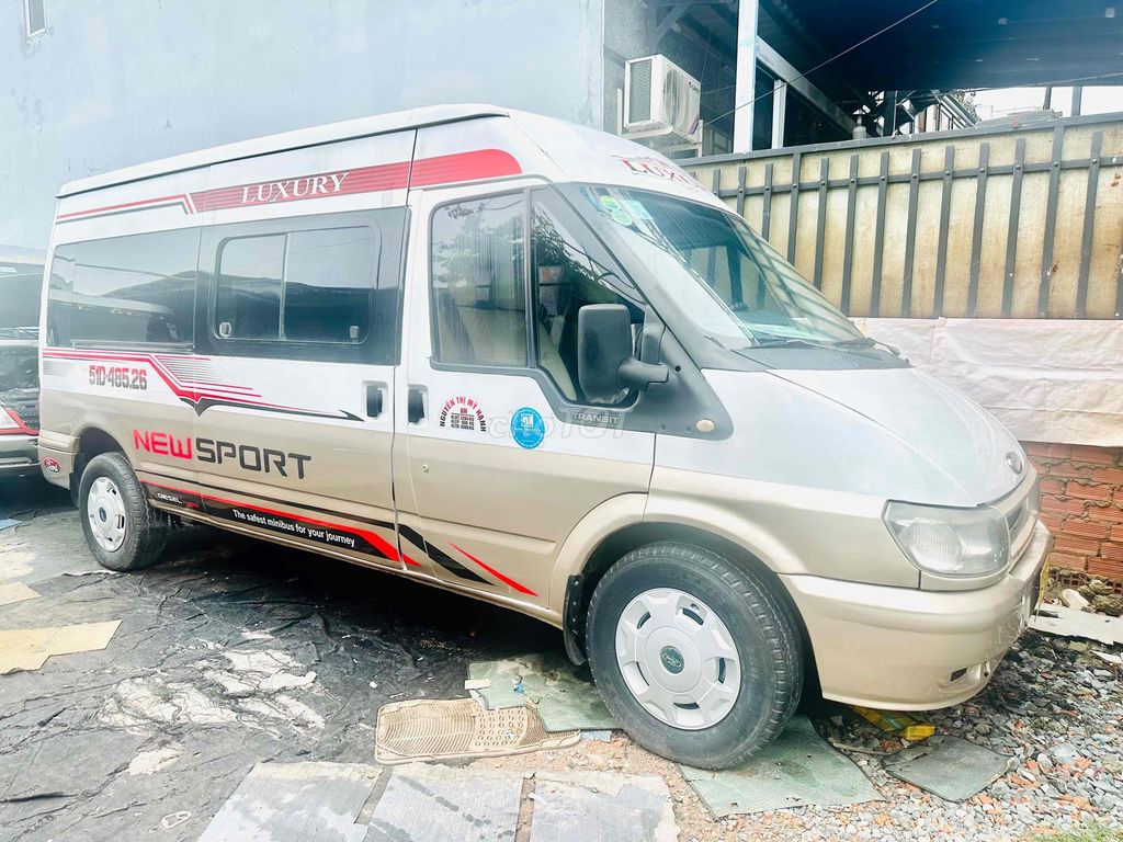 Ford Transit 2007 6 chỗ - 999 km