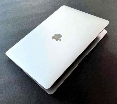 Thanh lý macbook 2018 like new. Mua bán Laptop tại Quận 10 Tp Hồ Chí Minh được đăng bởi LONG