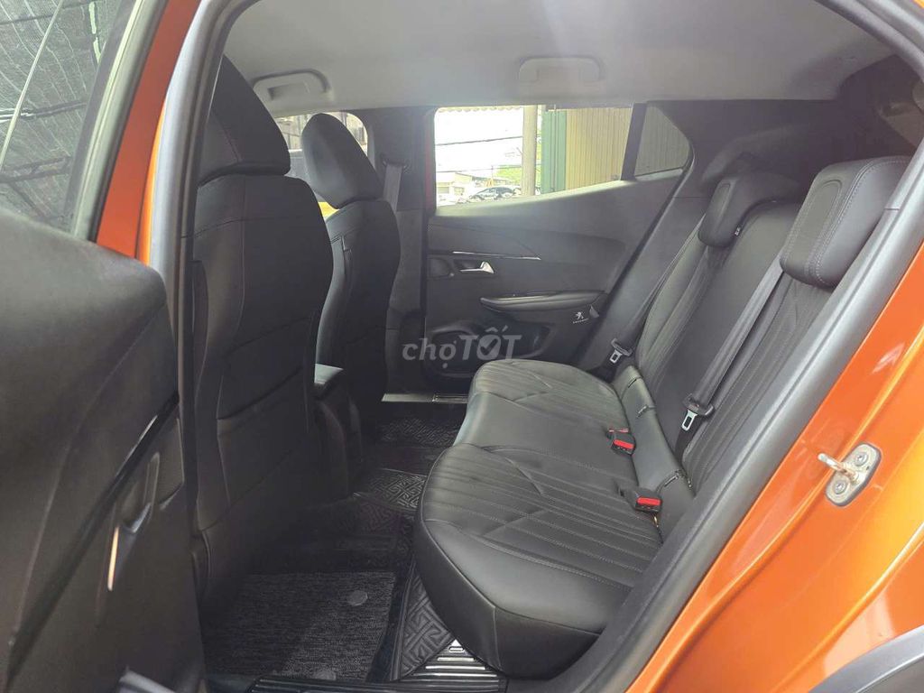 Peugeot 2008 2021 GT Line 1.2L Turbo, màu cam. Mua bán Ô tô tại Quận Bình Tân Tp Hồ Chí Minh được đăng bởi Son Do hình 14