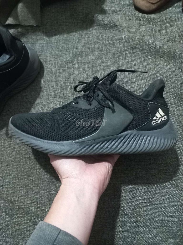 ADIDAS alphabounce chính hãng sz 42.5