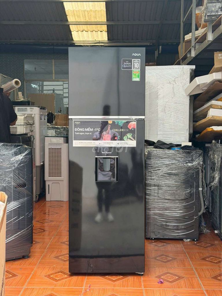 Tủ lạnh Aqua AQR-T300FA Inverter Đen. Mua bán Tủ lạnh tại Quận Gò Vấp Tp Hồ Chí Minh được đăng bởi Điện Máy Giá Kho Miền Nam hình 1