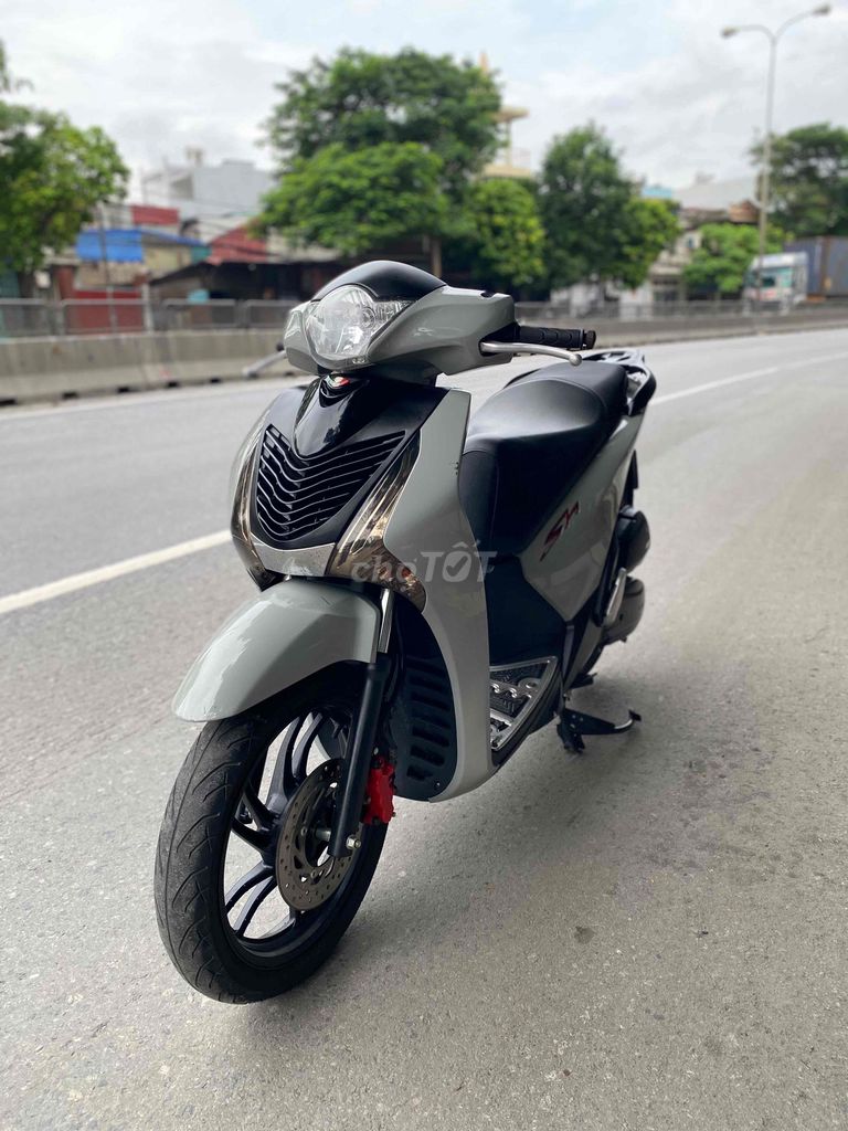 Хонда SH Viet 125 Серая Маки