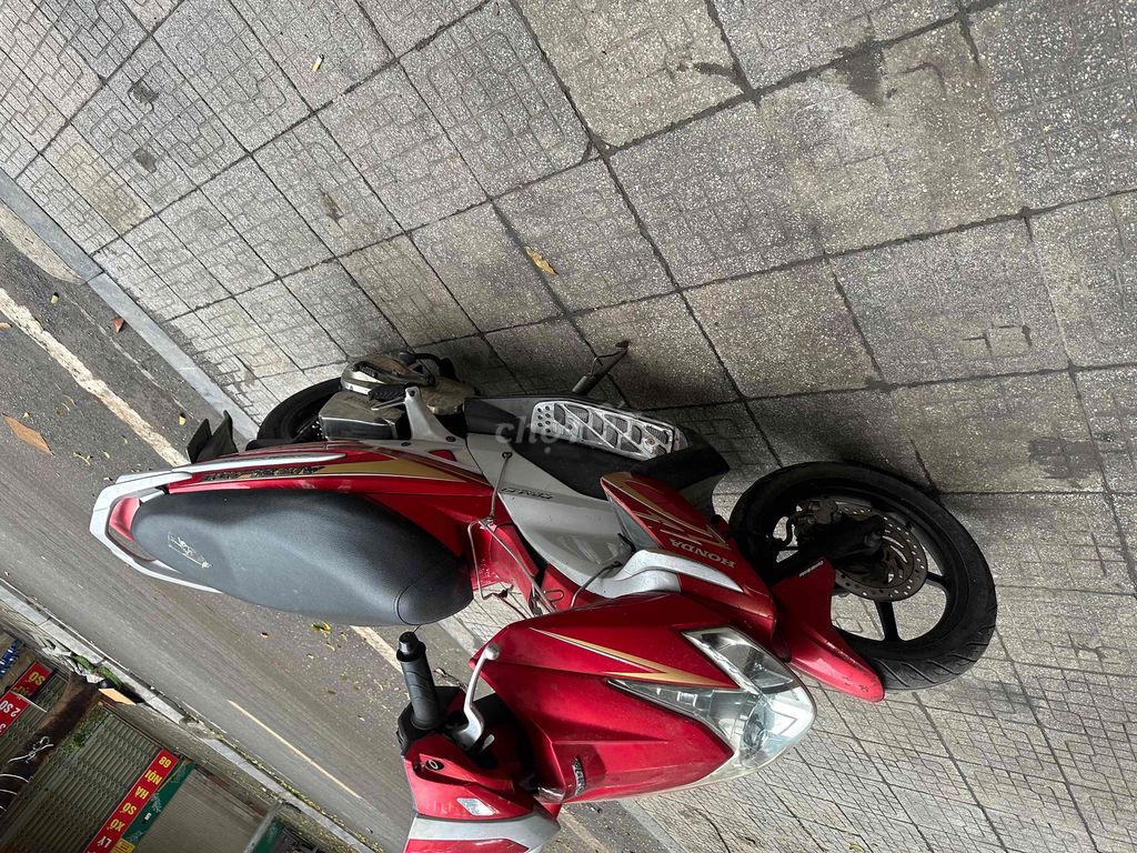Воздушный клинок Honda 2010 красный