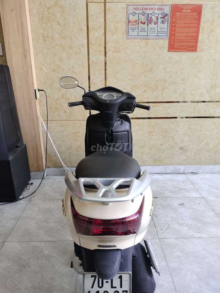 LEAD FI 2010 ,Xe Đẹp Máy Bao Êm Mạnh. Mua bán Xe máy tại Quận 12 Tp Hồ Chí Minh được đăng bởi Duy Khánh hình 6
