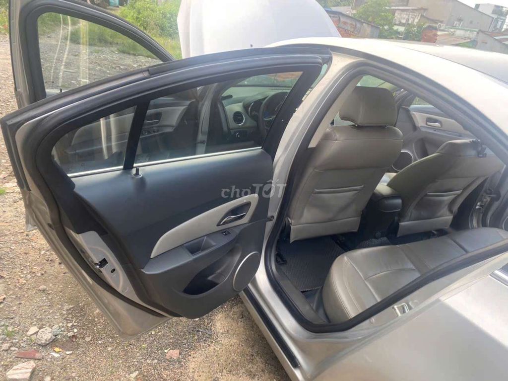 Chevrolet Cruze 2010 LTZ 1.8, số tự động. Mua bán Ô tô tại Quận 7 Tp Hồ Chí Minh được đăng bởi Gia Lam hình 6