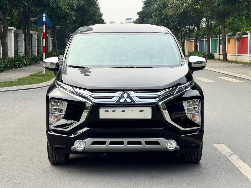 Mitsubishi Xpander 2020 Đen. Mua bán Ô tô tại Quận Long Biên Hà Nội được đăng bởi PHÚC LÂM  AUTO hình 1
