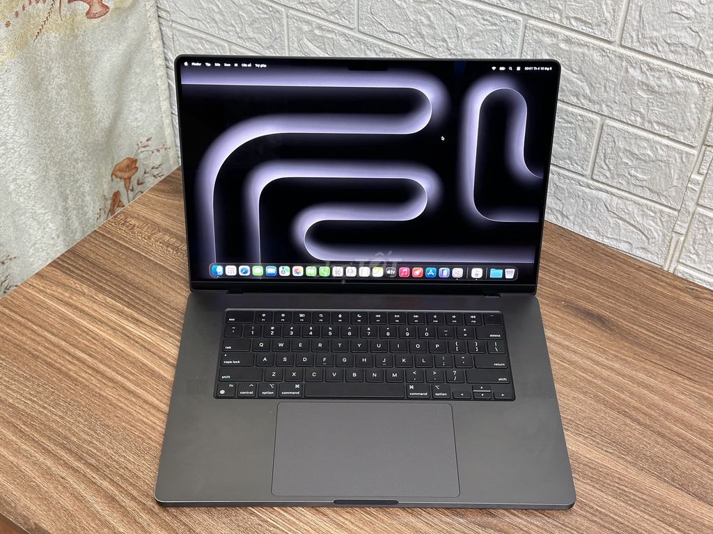 Khủng long MacBook Pro 16" M3 Pro 18G/1TB Đen nhám. Mua bán Laptop tại Quận Đống Đa Hà Nội được đăng bởi Nguyễn Chí Mạnh hình 1