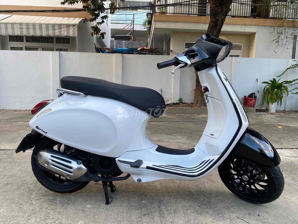 Vespa trắng đen phanh abs xe đẹp. Mua bán Xe máy tại Quận Thanh Khê Đà Nẵng được đăng bởi Long hình 5