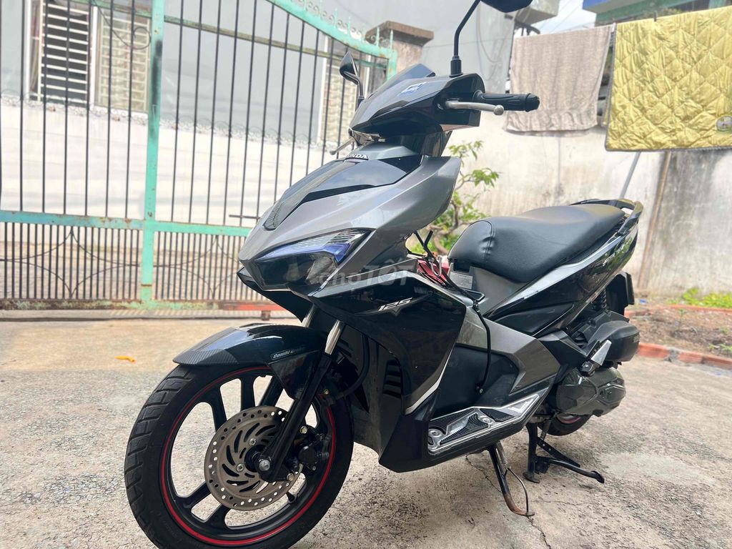 xe ab siêu đẹp chính chủ ký mua bán đi 30 ngàn km. Mua bán Xe máy tại Thành phố Thủ Dầu Một Bình Dương được đăng bởi lê thành  hình 5