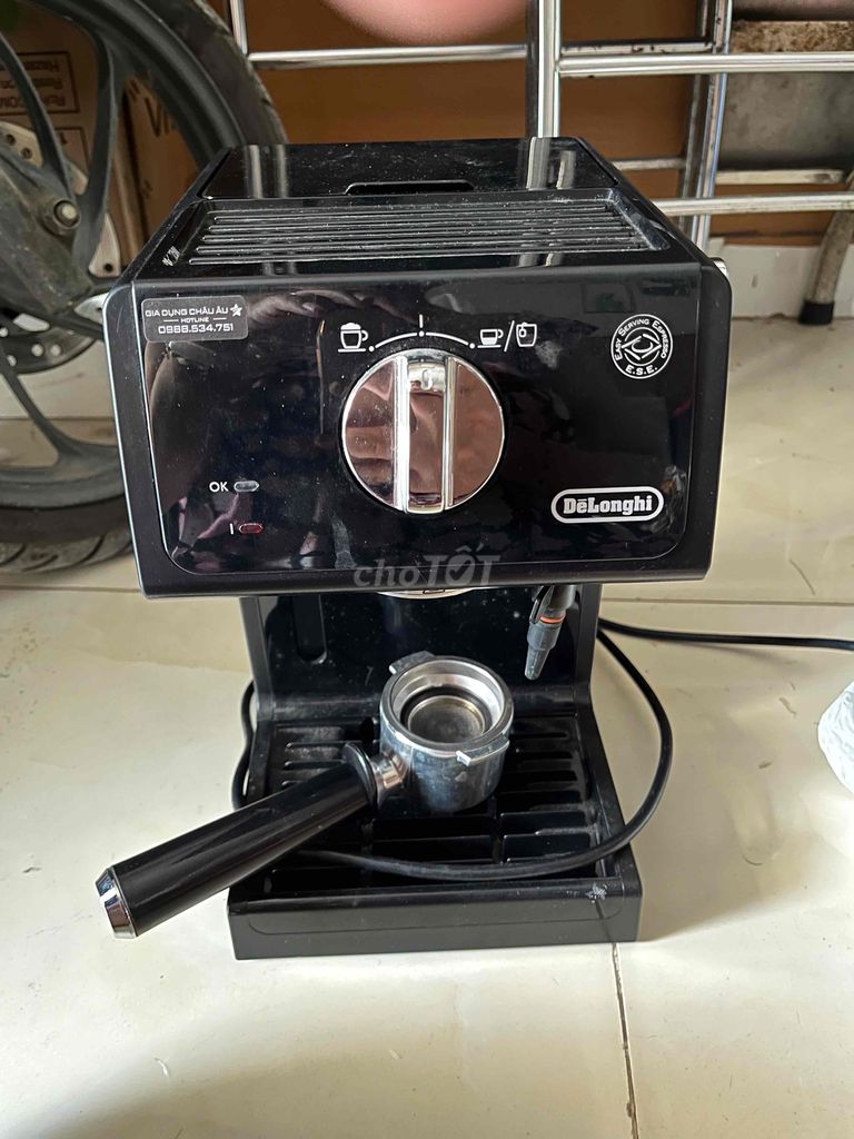 Máy pha cà phê DeLonghi Đen Kim loại. Mua bán Bếp, lò, đồ điện nhà bếp tại Huyện Hóc Môn Tp Hồ Chí Minh được đăng bởi Đỗ Thúy Vi hình 1